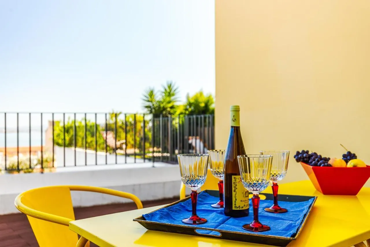 Appartamento 110M2 Flat, Large Terrace With A View And A Garden Lisbona Portogallo